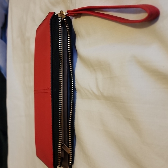 Red wallet - Picture 2 of 5